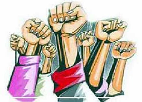 Teachers' union in Sindhudurg is aggressive due to cancellation of award