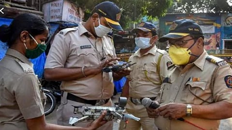 पोलिसांनो काळजी घ्या! कोरोनामुळे 24 तासांता एवढ्या योद्ध्यांचा मृत्यू