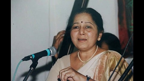 मधुवंती दांडेकर यांना किर्लोस्कर संगीत रंगभूमी पुरस्कार