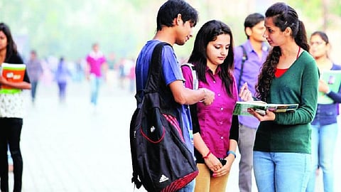 वाह! कॉलेजचे शुल्क हप्त्याने देण्याची सुविधा मिळणार? वाचा सविस्तर बातमी