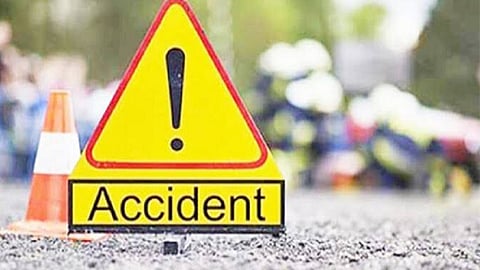 accident in kolhapur murgud tractor collapse of rift in kolhapur
