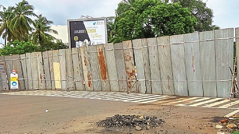 Millions fly to Sangli to plant letters in containment zone