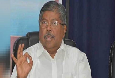 chandrakant patil criticized mahavikas aghadi government on arnab goswami arrest case
