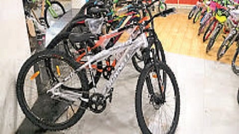 "Waiting" for bicycles in Sangli; big sale in lockdown