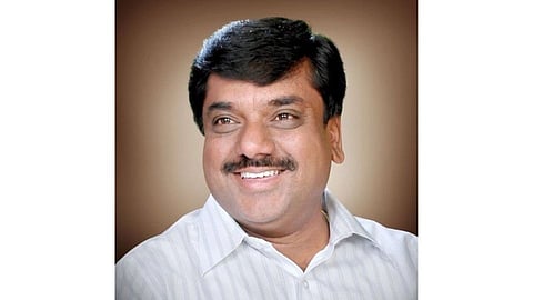 Former President of Zilla Parishad Sangram Singh Deshmukh criticism on cm sangli political news