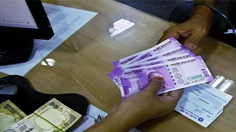 three lakh and fifty thousand fine to hotel for extra people present in hotel in amravati