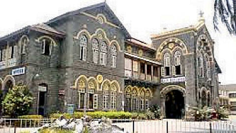 fergusson-college