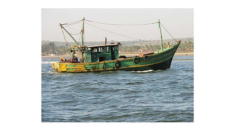 Action On Fishing Boat On Mirya Beach Ratnagiri Marathi News