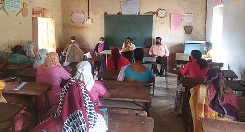 'सकाळ'च्या आॅनलाईन बातमीमुळे मळदमधील प्रशासनास जाग