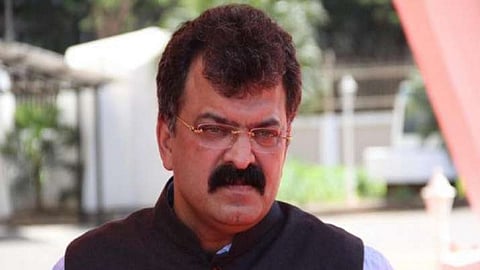 समुद्रकिनाऱ्याजवळील झोपड्यांच्या पुनर्विकासासाठी जितेंद्र आव्हाड यांची मोठी घोषणा