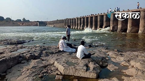 खोरोची बंधारा फुटला अन् शेतकऱ्यांच्या अश्रूंचाही बांध सुटला...