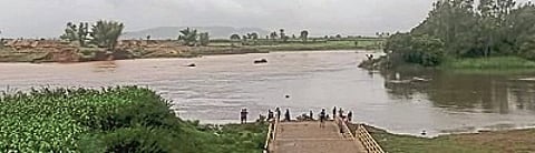 Controll illegal use of river basins: Nandkumar Wadnere