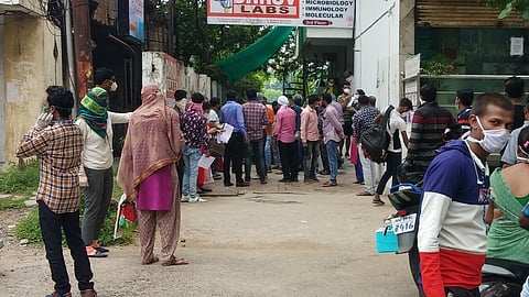 huge crowd recorded at private corona testing lab in nagpur