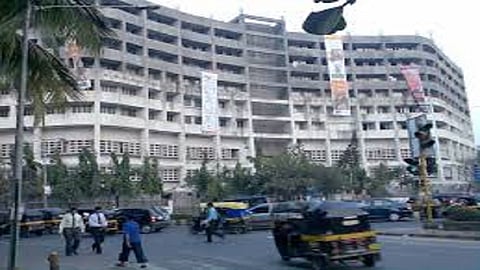 मिठीबाईच्या विद्यार्थ्यांना दिलासा नाहीच; सर्वोच्च न्यायालयाचा हस्तक्षेपास नकार...