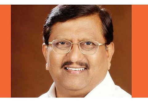 'बारा वर्षांपूर्वी मी जात्यात होतो, तीच मूठ आता खडसे यांच्यावर'