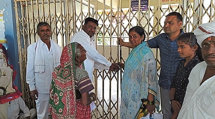 Patients lock to the hospital