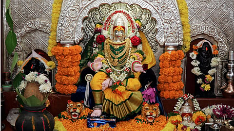 पिंपरीत जयघोष अंबेचा