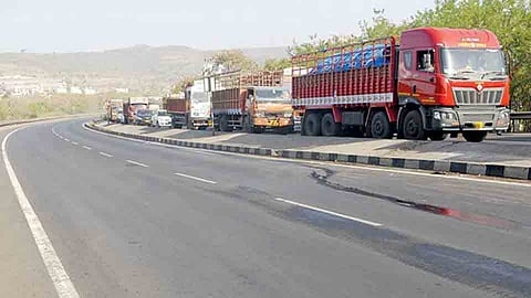 Immediate approval for the loan of Rs 224 crore for both the roads in Pune Nagar road
