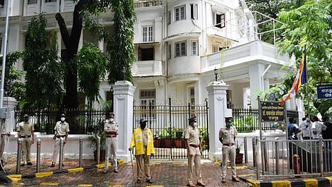 राजगृहाची तोडफोड करणाऱ्यांनाही व्हायरसची लागण, क्वांरटाईन सेंटरमध्ये उपचार सुरु