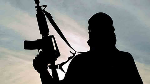 encounter between naxal forces in chattisgarh