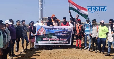 खासदार सुळेंच्या पुढाकाराने 26 दृष्टीहिन मुलांनी अनुभवला शिवरायांचा तोरणा