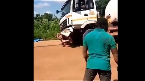 funny video loaded truck fail on road video viral