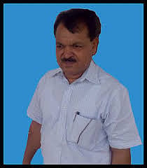 Decision to start liquor shops should be canceled: Deshmukh