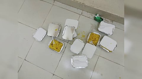 कर्वेनगर विलगिकरण केंद्रातील धक्कादायक प्रकार, पॉझिटिव्ह रुग्णांना मिळतंय 'असं' जेवण...