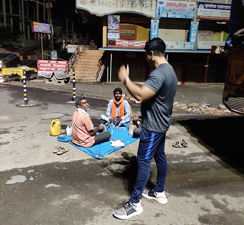 Yavatmal collector help truck drivers