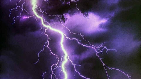 सांगली : खानापूर तालुक्यात विज अंगावर पडून दोन शेतमजूर ठार