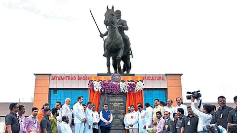 'माजी मुख्यमंत्र्यांना अतुल भोसलेंचे आव्हान पेलवणार नाही'
