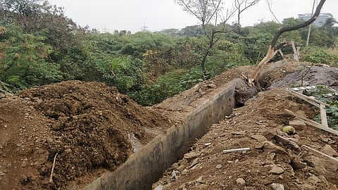 लॉकडाऊनचा गैरफायदा उचलत आरेमध्ये अवैध भराव; वन्य जीवसृष्टीला धोका