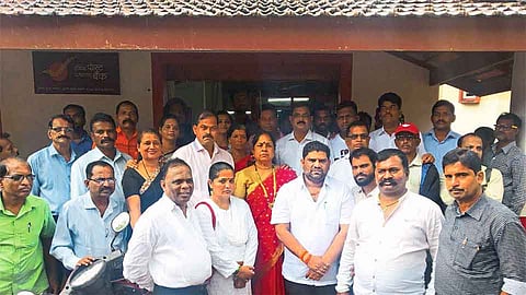 कुडाळ टपाल कार्यालयातील अपहाराची आमदार नाईकांकडून दखल