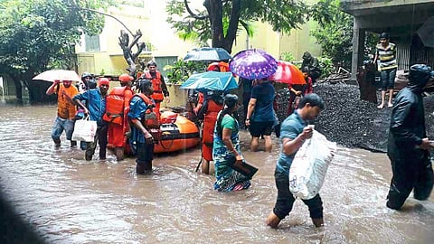 पुणेकरांनो अफवांवर विश्वास ठेऊ नका; परिस्थिती जाणून घेण्यासाठी 'हे' वाचा (व्हिडिओ)
