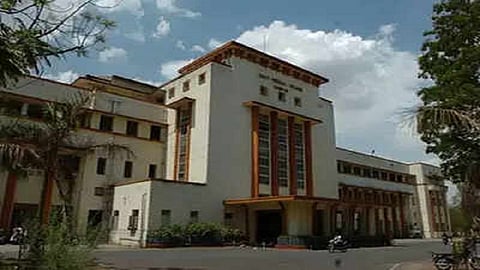huge pressure on doctors in mayo and medical in nagpur