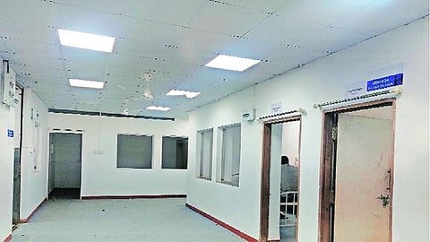 आज रात्रीपर्यंत कूपर रुग्णालयाचे मॉडेल लसीकरण केंद्र होणार तयार