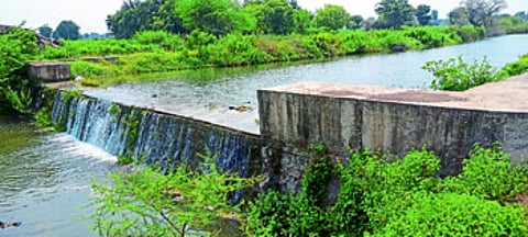 ‘अमरावती’च्या पाण्यामुळे बंधारे ओव्हर फ्लो