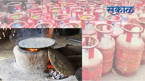 Due to increase in cylinder prices, women in Shirpur have started cooking on stoves.jpg