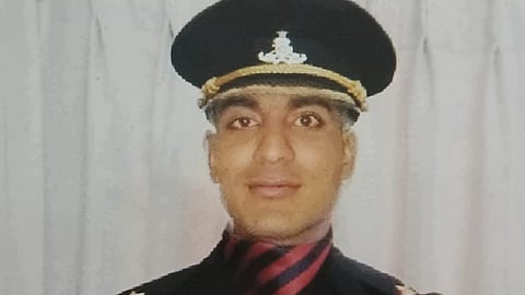 Fake_Officer