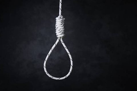 लॉकडाऊनच्या बेरोजगारीने घेतला गृहस्थाचा बळी