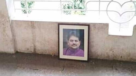 भाजपमध्ये प्रवेश केला अन् काँग्रेस भवनातील फोटो गेला!