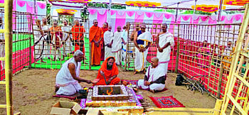 महासोमयागास शिवपुरीत प्रारंभ