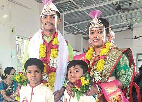 Another wedding story ... two brides got their parents' umbrella