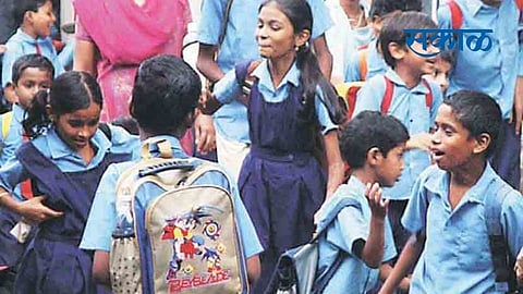 Only 30 percent attendance in schools Nashik Marathi News