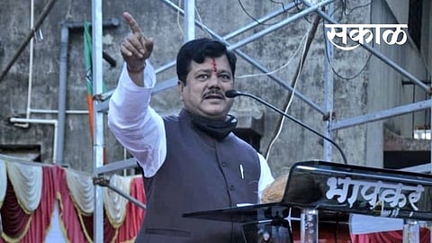 Pravin_Darekar