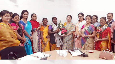 municipality honors the woman who gives life to small baby in garbage