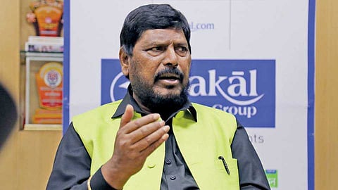 'अंतर्गत कुरबुरीमुळे महाविकास आघाडीचे सरकार पडणार'