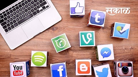 Social_Media