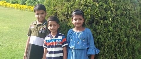 Birthday of the three who were born together in Solapur