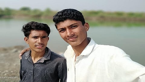 Two friends drowned while swimming.png